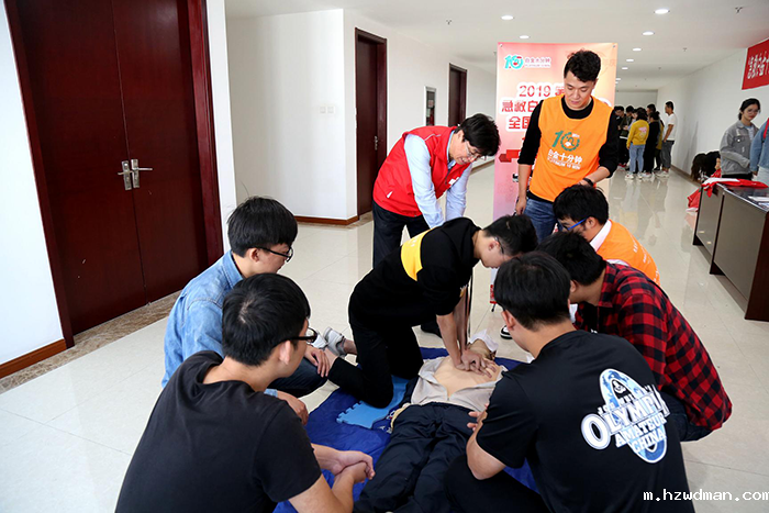 “急救白金十分钟,走进轨道交通公司